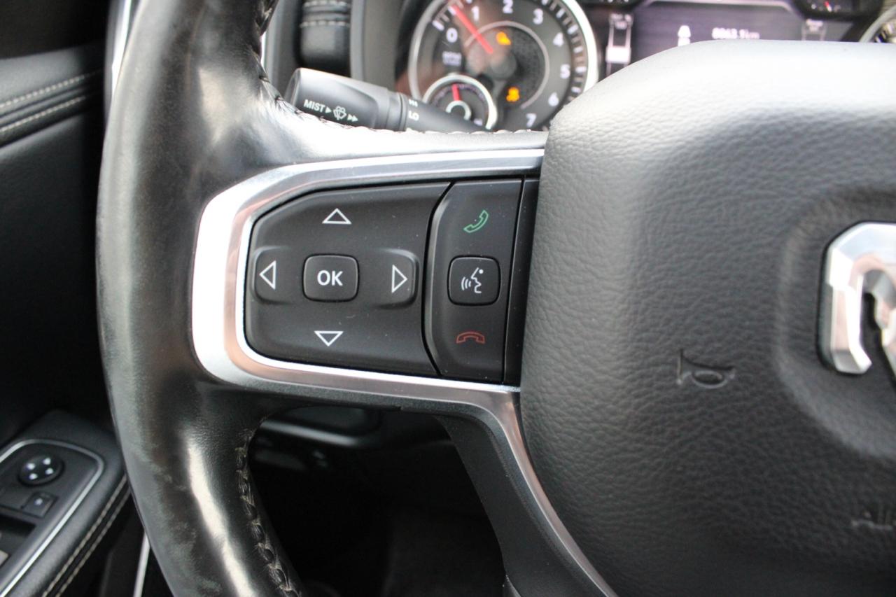 2019 RAM 1500 Laramie Crew Cab 4WD   No Accident   Safety Certif Photo