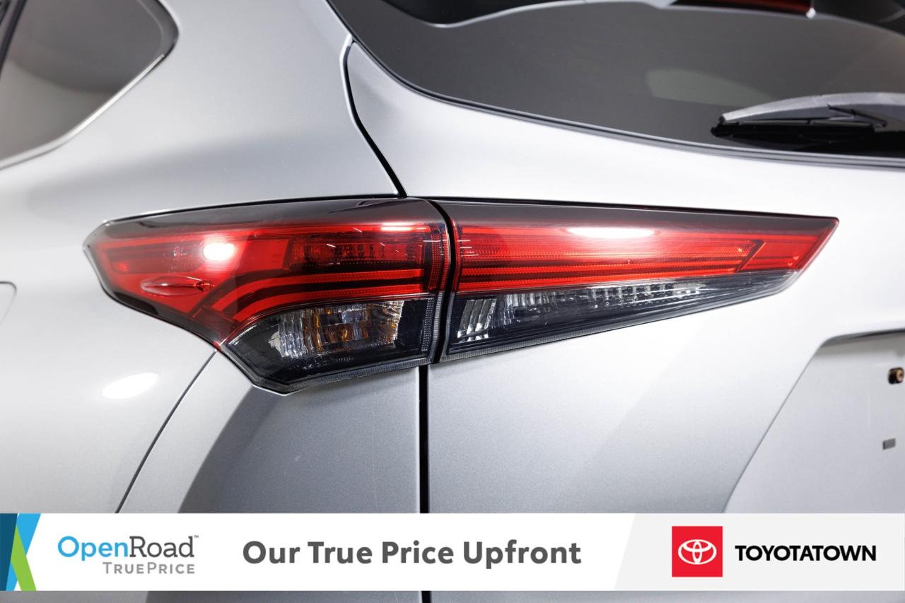 2020 Toyota Highlander LE! ACCIDENT FREE! ELIGIBLE FOR OPEN ROAD LEASING! Photo