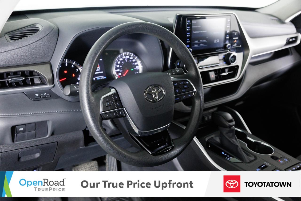 2020 Toyota Highlander LE! ACCIDENT FREE! ELIGIBLE FOR OPEN ROAD LEASING! Photo