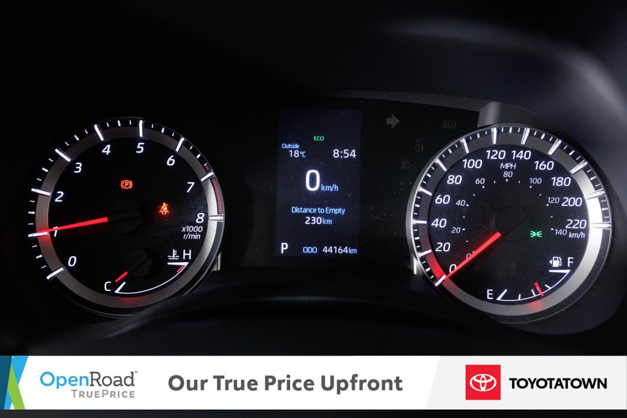 2020 Toyota Highlander LE! ACCIDENT FREE! ELIGIBLE FOR OPEN ROAD LEASING! Photo