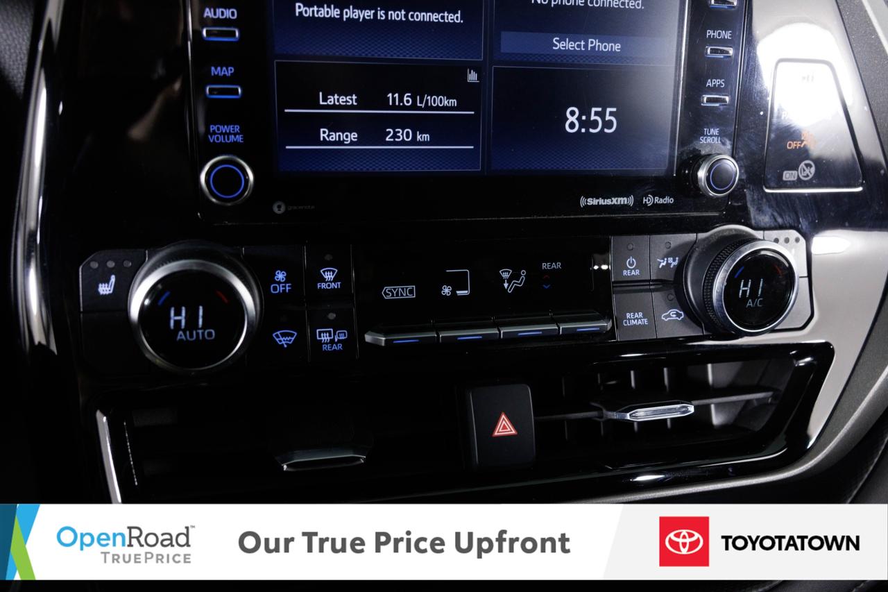 2020 Toyota Highlander LE! ACCIDENT FREE! ELIGIBLE FOR OPEN ROAD LEASING! Photo