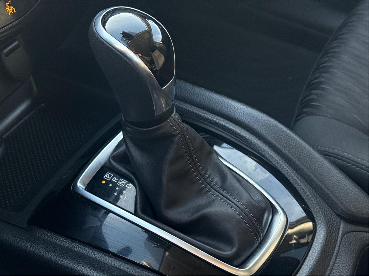 2020 Nissan Rogue SV AWD REAR CAM LOADED! WE FINANCE ALL CREDIT! Photo