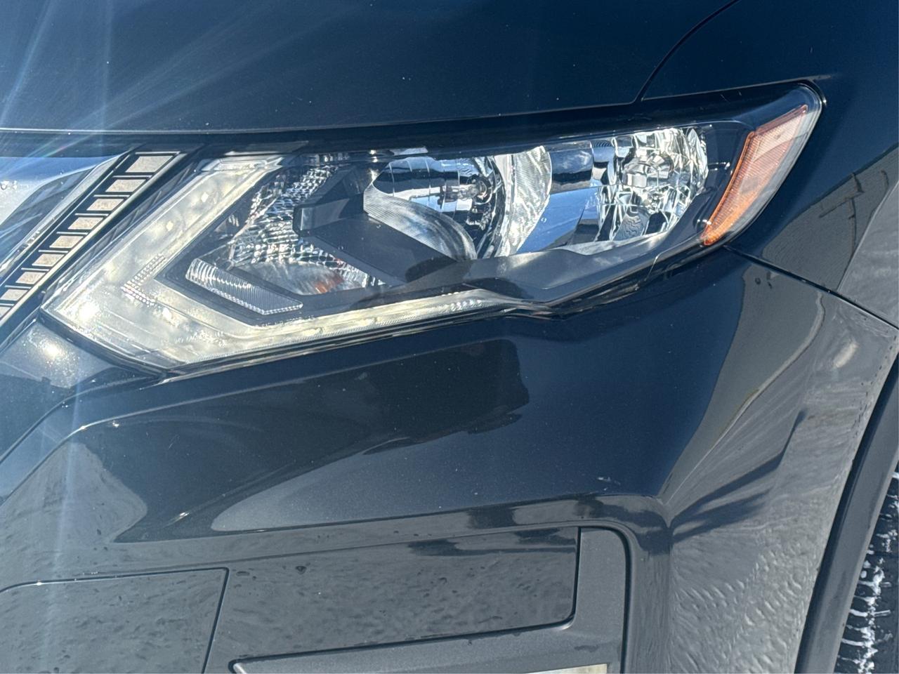 2020 Nissan Rogue SV AWD REAR CAM LOADED! WE FINANCE ALL CREDIT! Photo