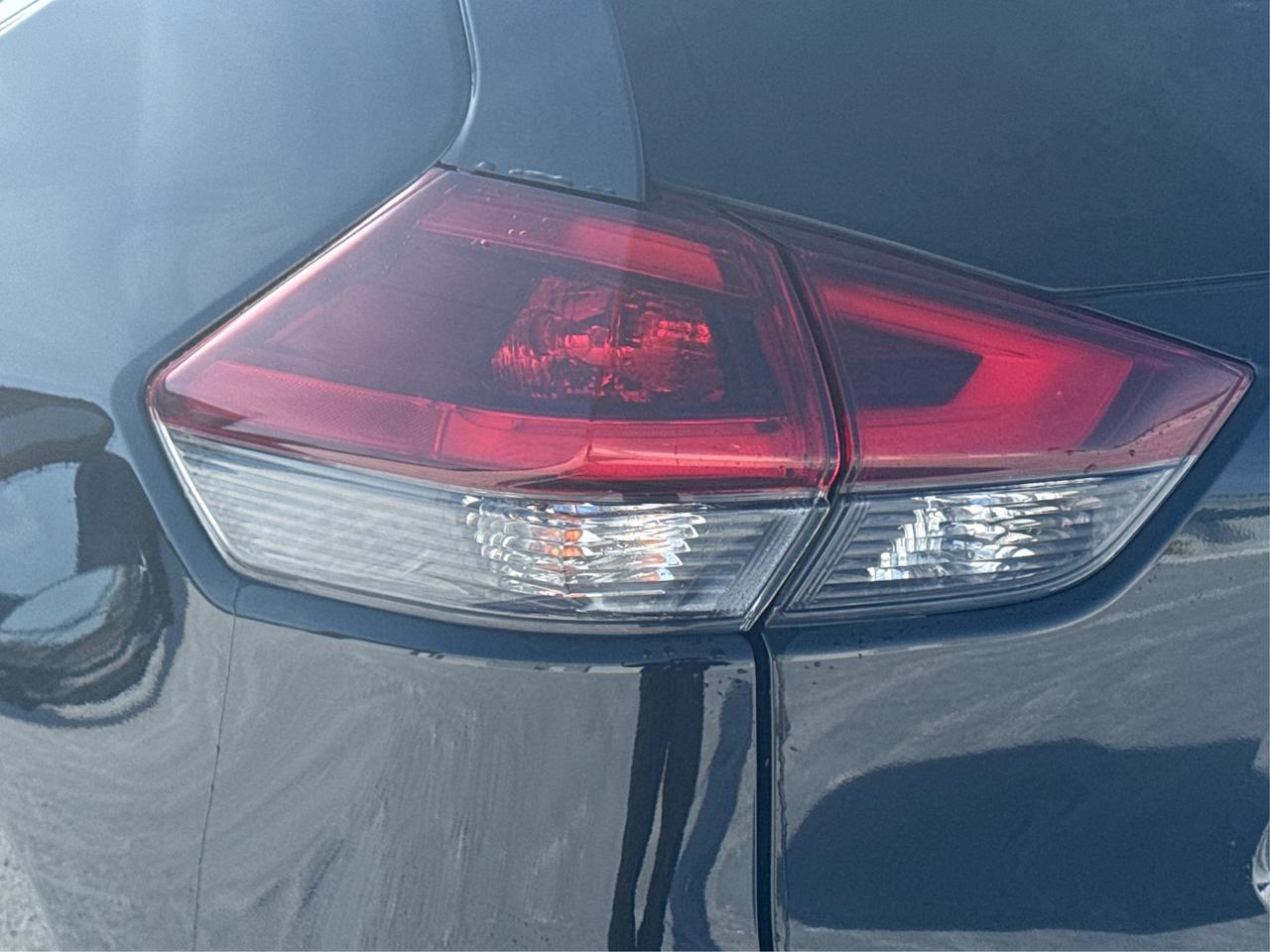 2020 Nissan Rogue SV AWD REAR CAM LOADED! WE FINANCE ALL CREDIT! Photo