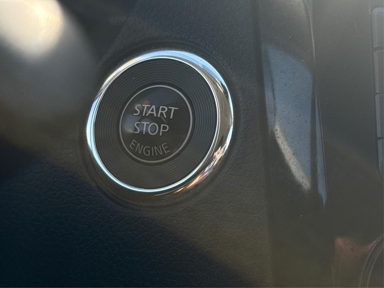 2020 Nissan Rogue SV AWD REAR CAM LOADED! WE FINANCE ALL CREDIT! Photo