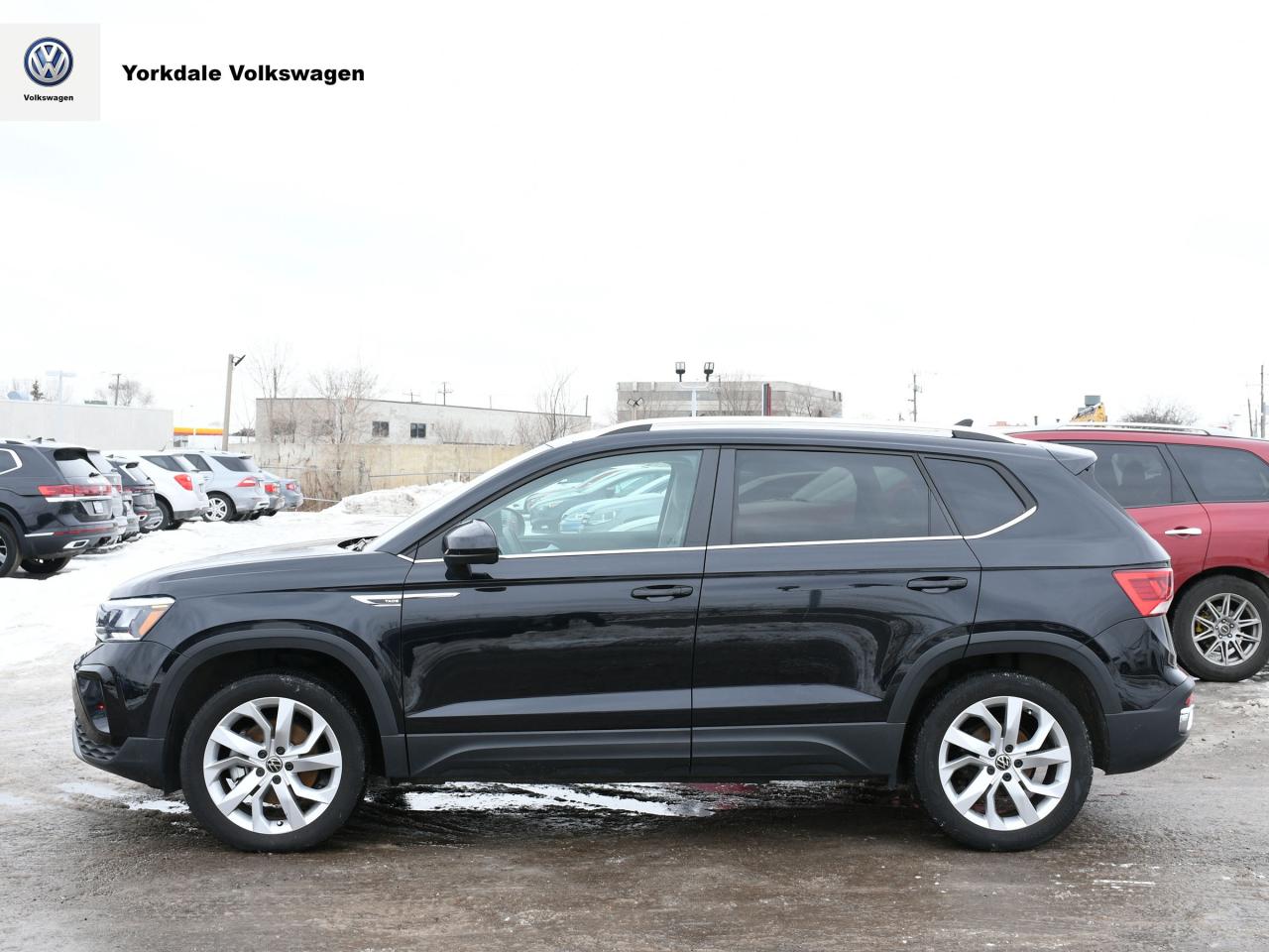 2022 Volkswagen Taos  Photo2