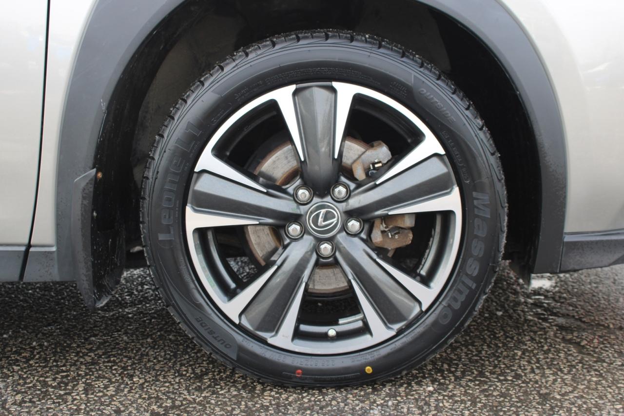 2020 Lexus UX 250H Luxury   No Accident   Navigation   Safety Certifi Photo