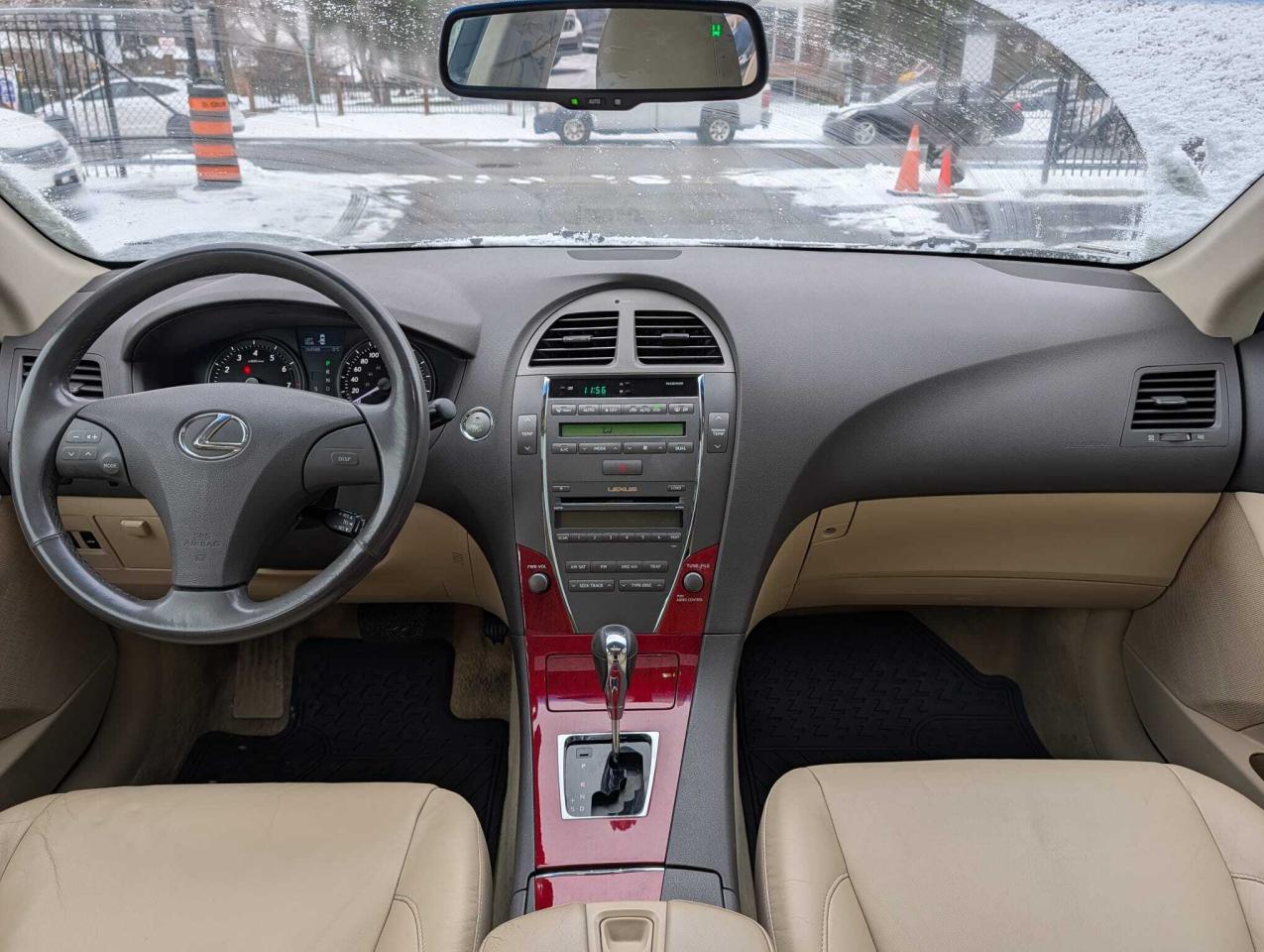 2009 Lexus ES 350 4dr Sdn Photo