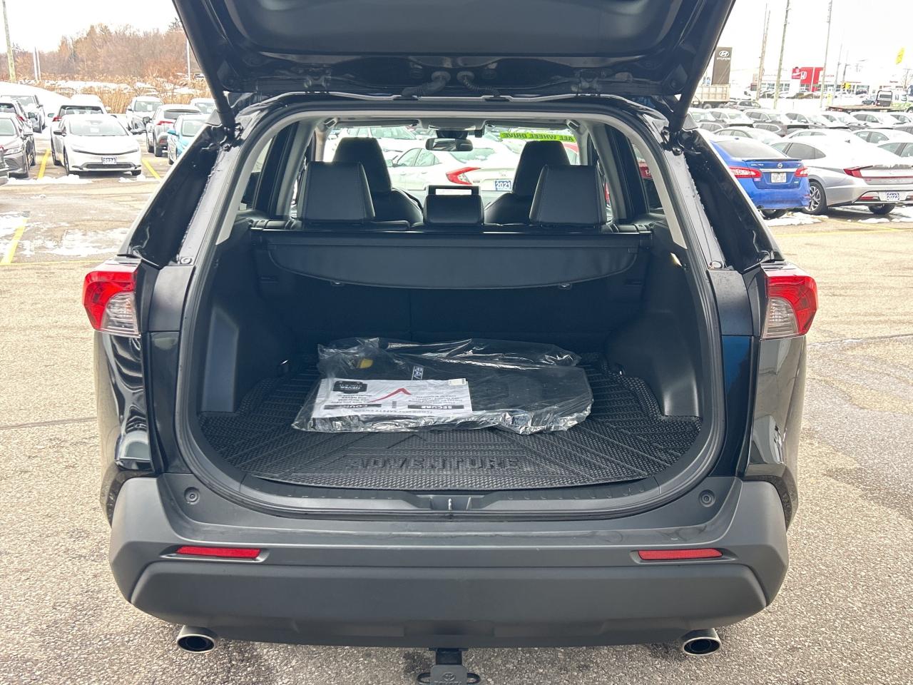 2024 Toyota RAV4 XLE   Sunroof   Leather Photo