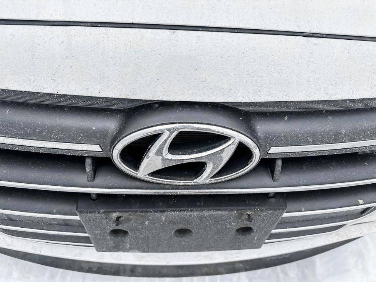 2020 Hyundai Elantra Preferred Photo