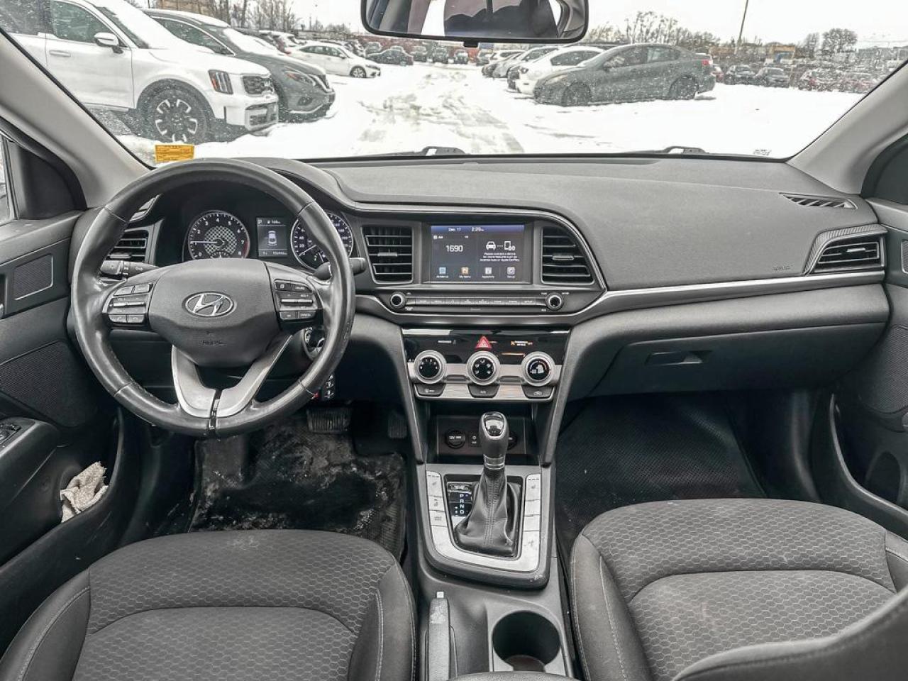 2020 Hyundai Elantra Preferred Photo