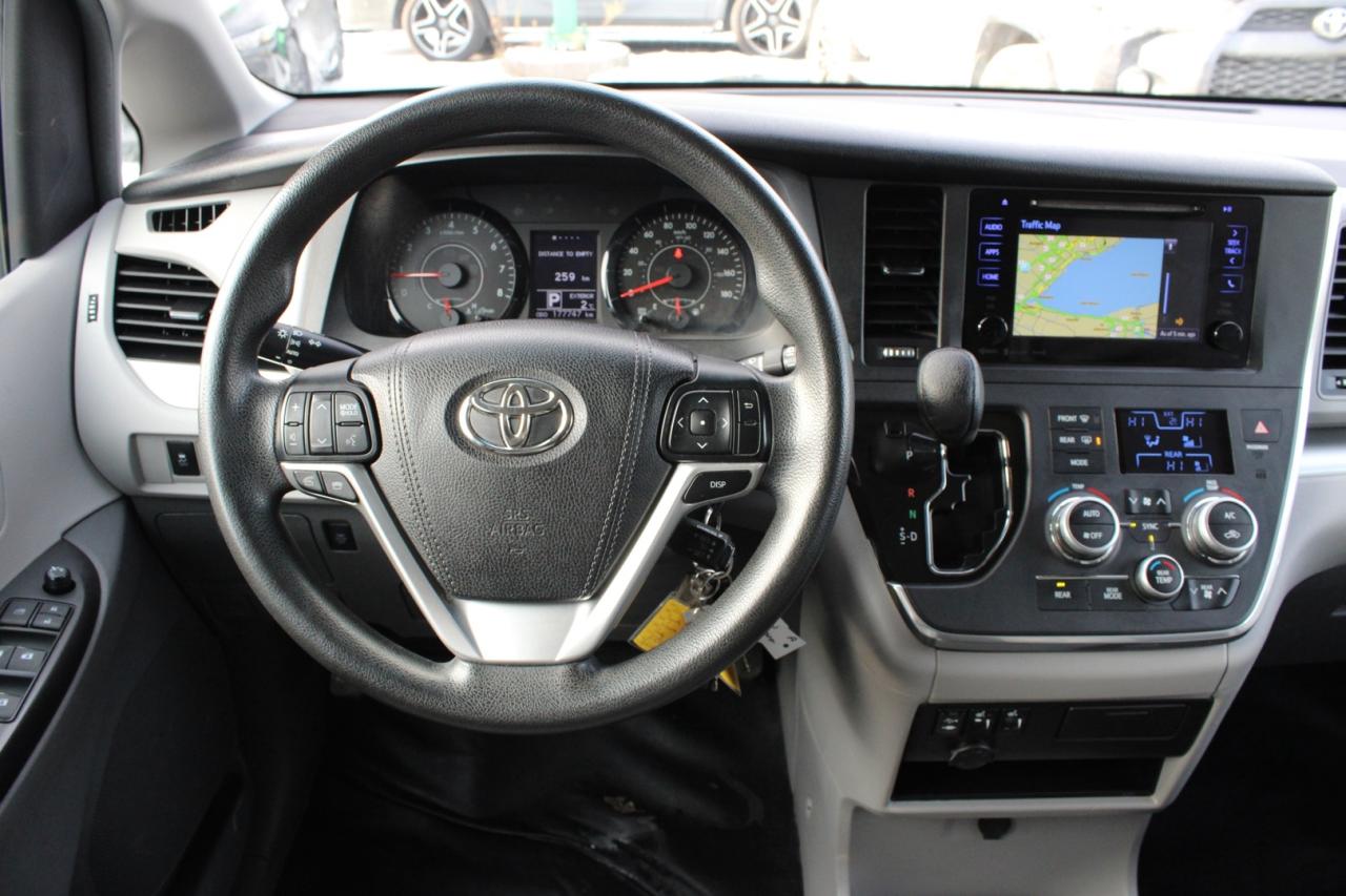 2017 Toyota Sienna LE 8-Passenger   No Accident   Safety Certified Photo
