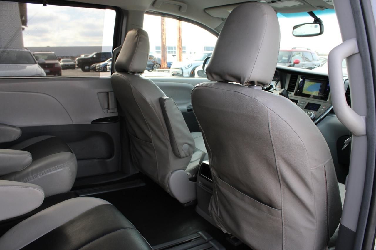 2017 Toyota Sienna LE 8-Passenger   No Accident   Safety Certified Photo
