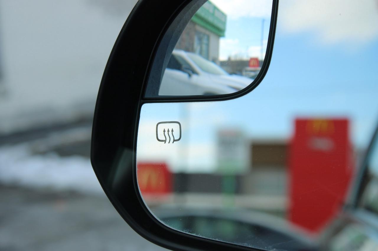 2017 Toyota Sienna LE 8-Passenger   No Accident   Safety Certified Photo