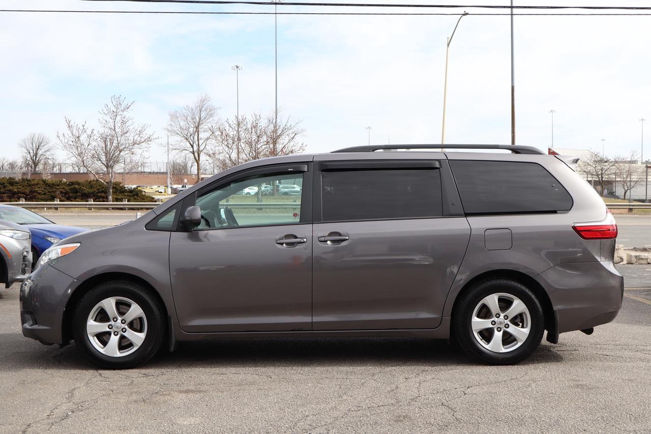 2017 Toyota Sienna LE 8-Passenger   No Accident   Safety Certified Photo3