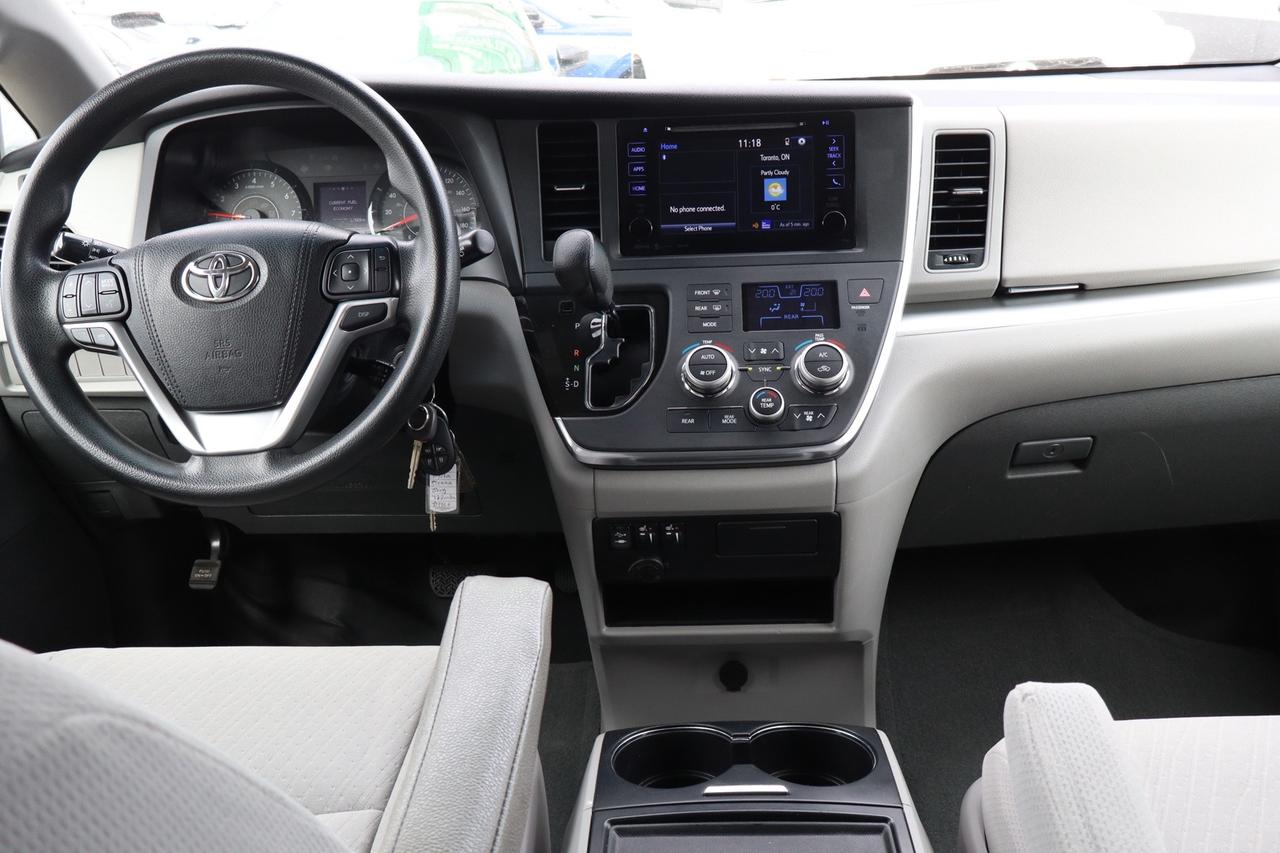 2017 Toyota Sienna LE 8-Passenger   No Accident   Safety Certified Photo