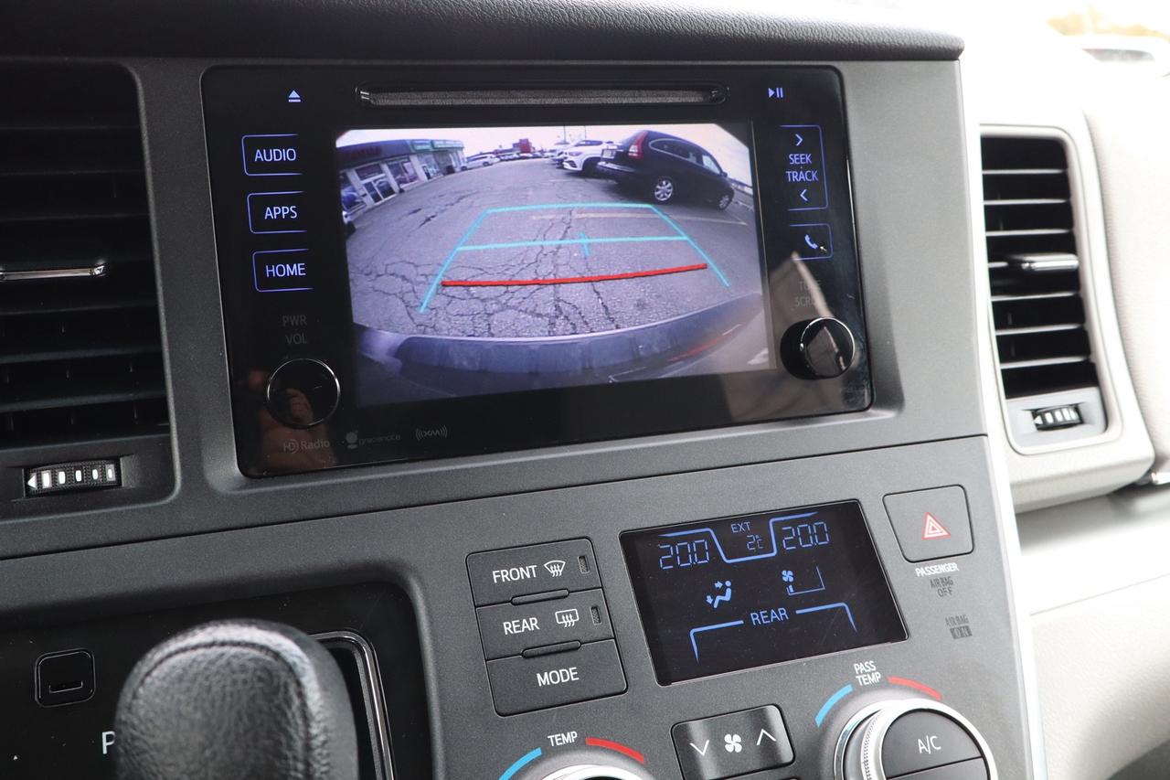 2017 Toyota Sienna LE 8-Passenger   No Accident   Safety Certified Photo