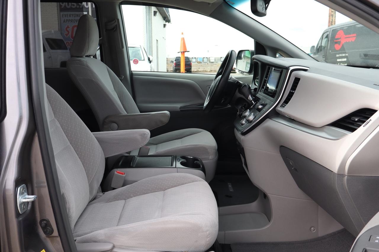 2017 Toyota Sienna LE 8-Passenger   No Accident   Safety Certified Photo