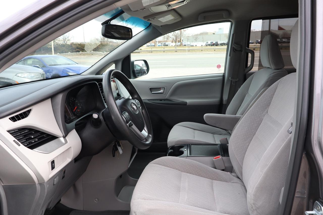 2017 Toyota Sienna LE 8-Passenger   No Accident   Safety Certified Photo