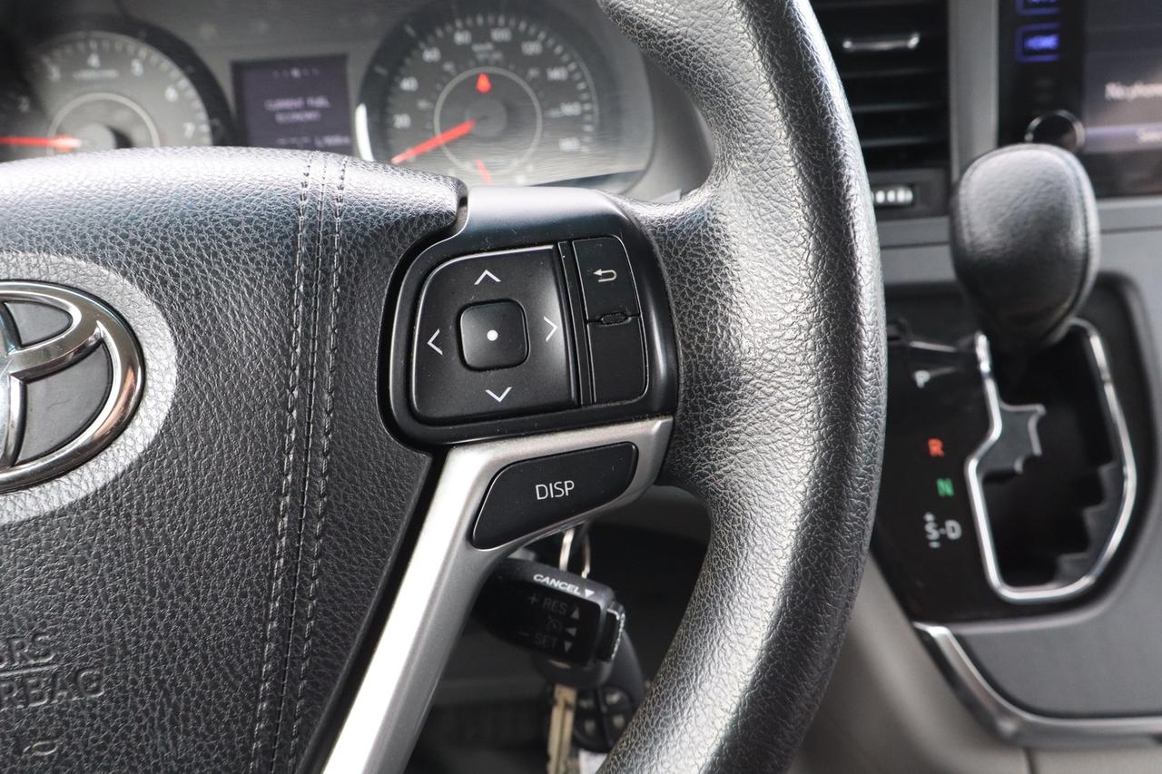 2017 Toyota Sienna LE 8-Passenger   No Accident   Safety Certified Photo