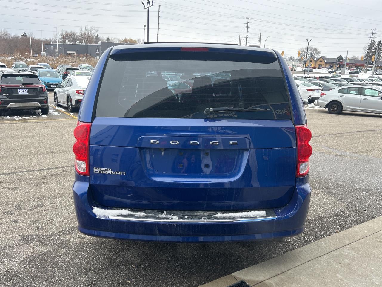 2020 Dodge Grand Caravan SE Photo3