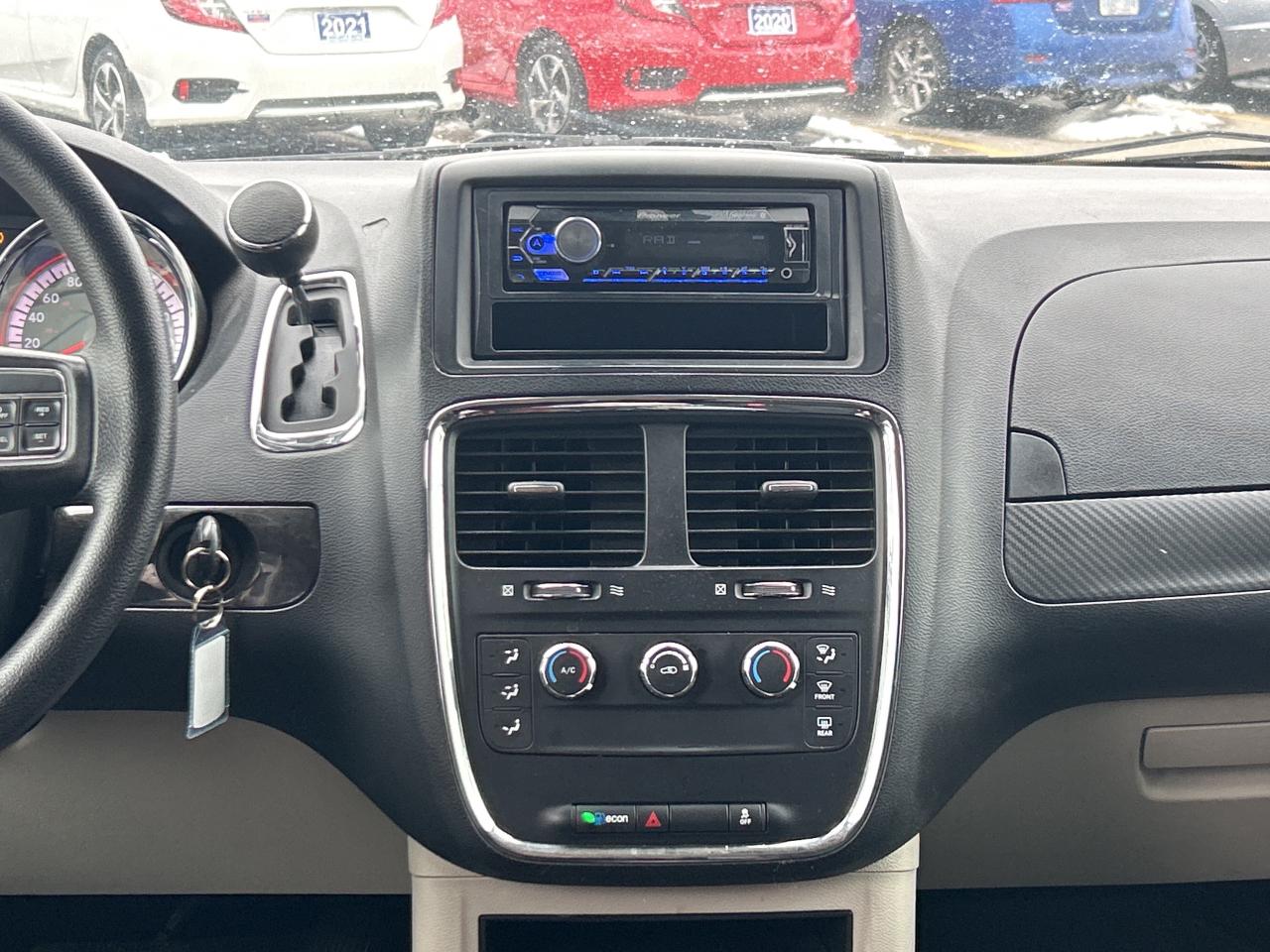 2020 Dodge Grand Caravan SE Photo