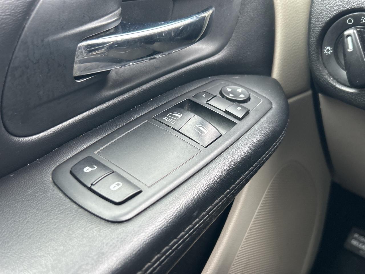 2020 Dodge Grand Caravan SE Photo