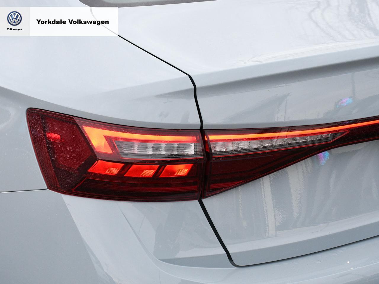 2025 Volkswagen Jetta GLI  Photo