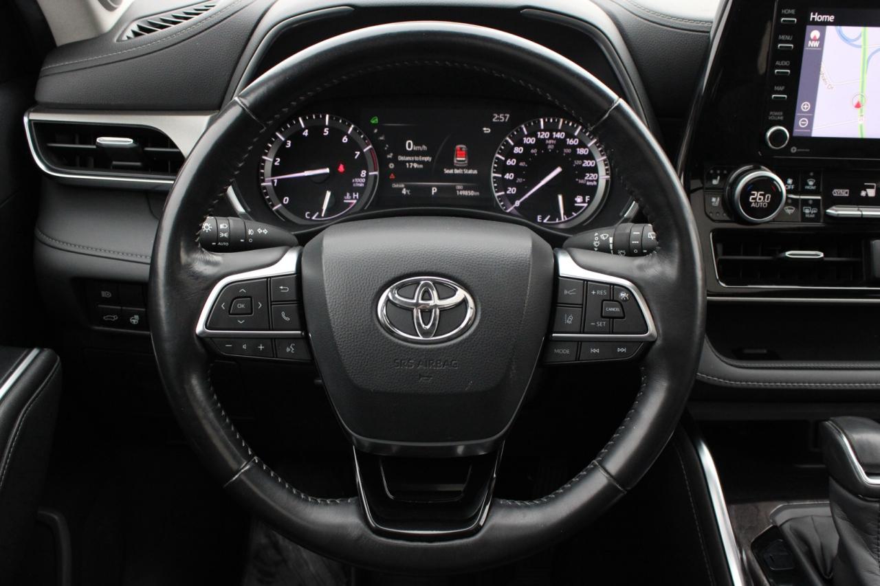 2020 Toyota Highlander Limited AWD   No Accident   Clean Carfax Photo