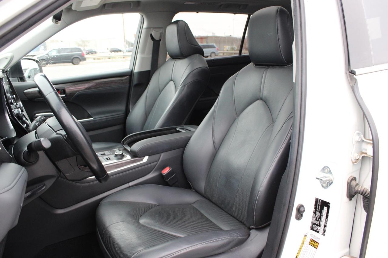 2020 Toyota Highlander Limited AWD   No Accident   Clean Carfax Photo