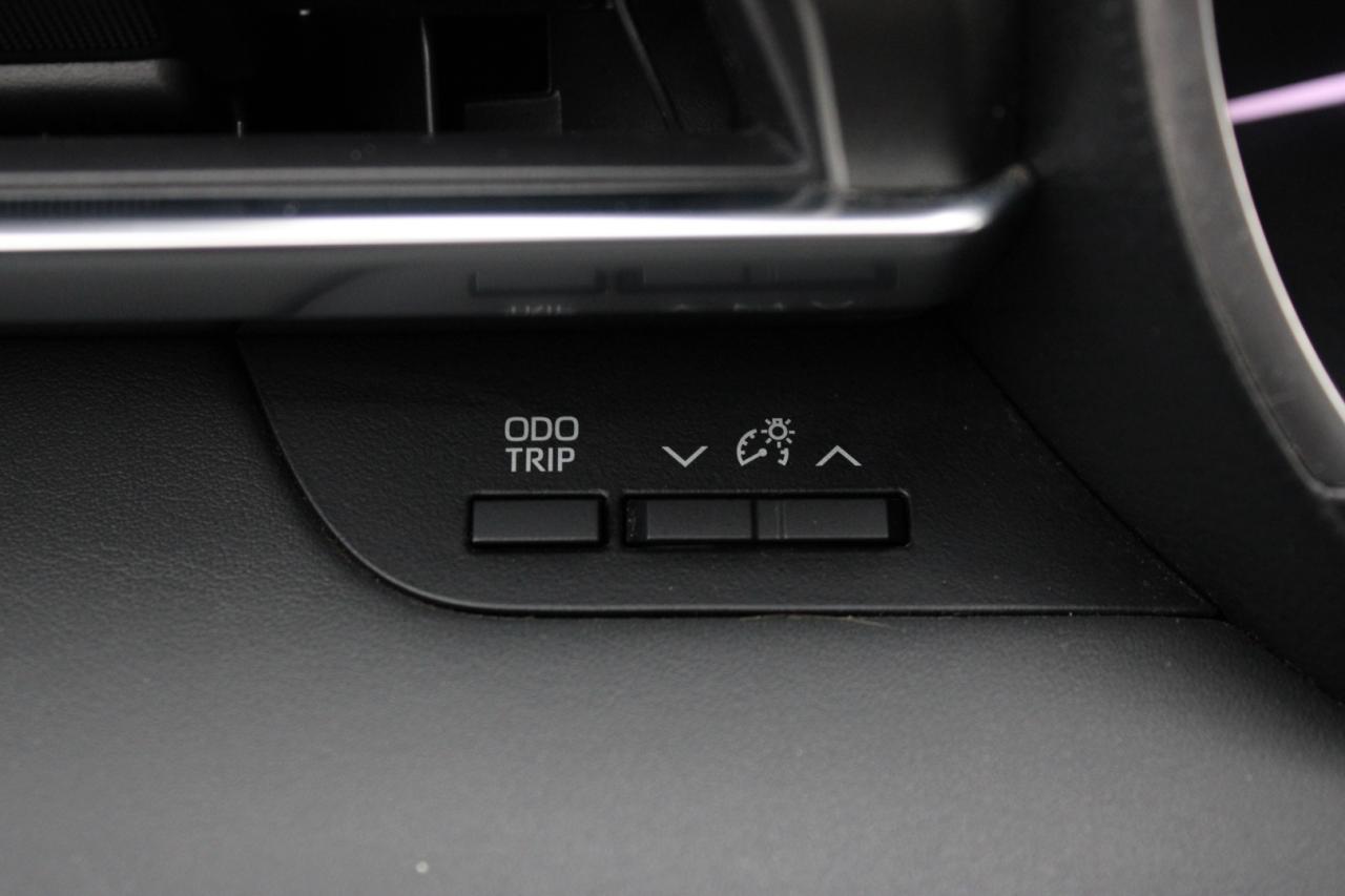 2020 Toyota Highlander Limited AWD   No Accident   Clean Carfax   Safety Photo