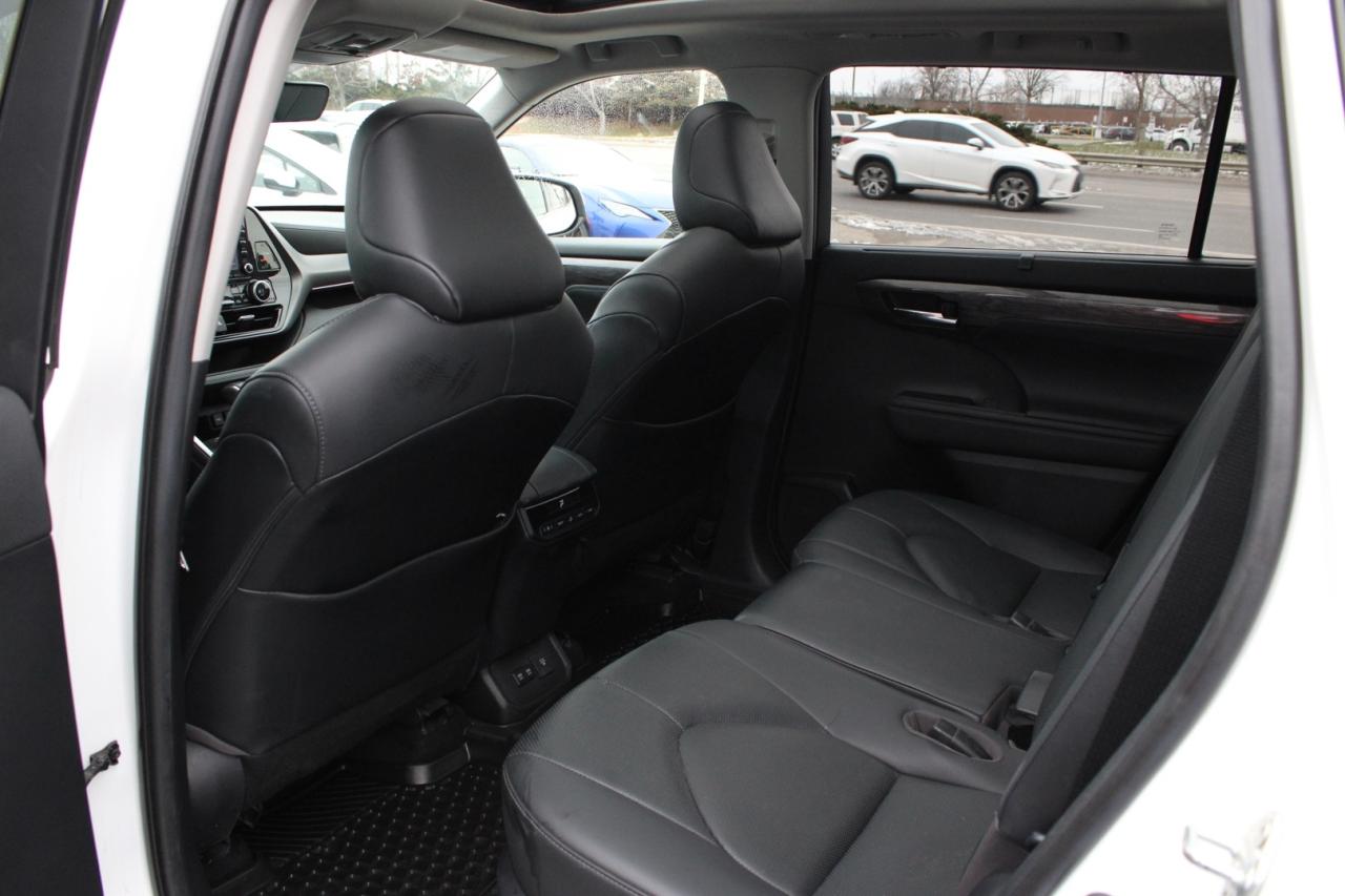 2020 Toyota Highlander Limited AWD   No Accident   Clean Carfax Photo