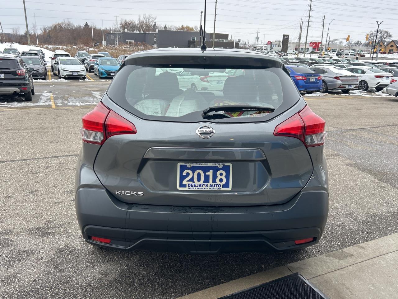 2018 Nissan Kicks S Photo