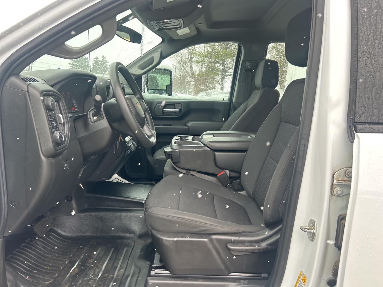 2023 Chevrolet SILVERADO 2500HD Crew Cab 159  Work Truck Photo