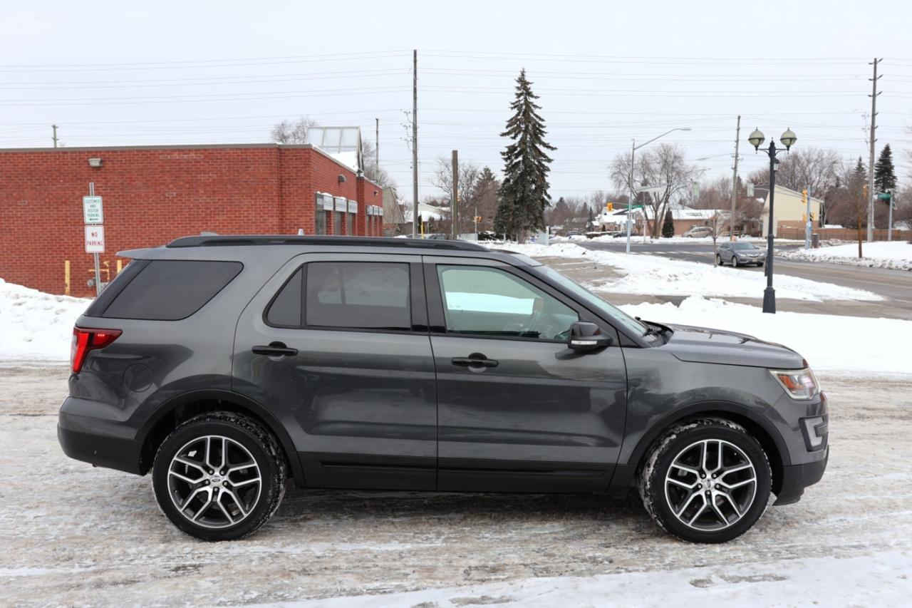 2017 Ford Explorer SPORT-AWD-7PASS-R START/NAV/PANOROOF/LEATHER/BLIS/ Photo