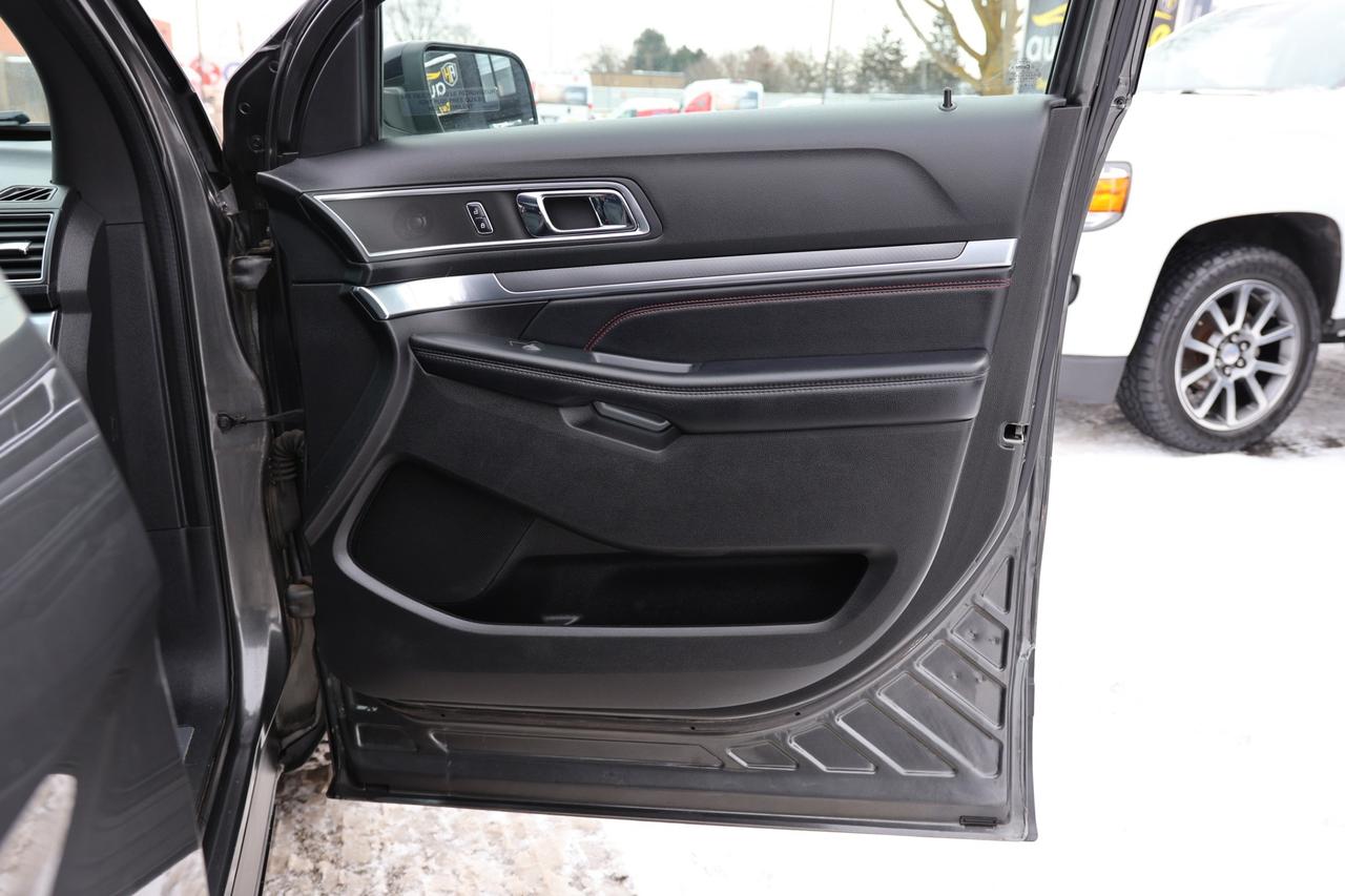 2017 Ford Explorer SPORT-AWD-7PASS-R START/NAV/PANOROOF/LEATHER/BLIS/ Photo