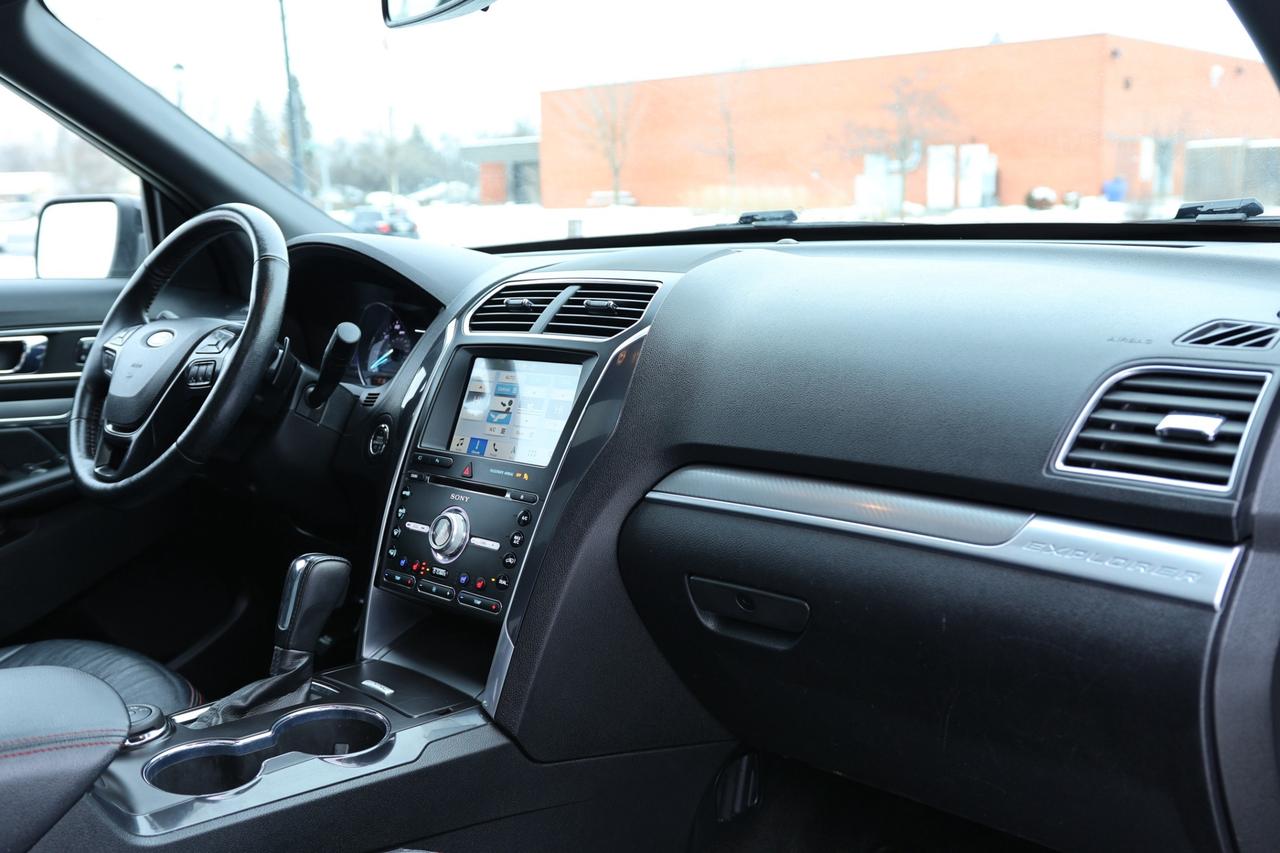 2017 Ford Explorer SPORT-AWD-7PASS-R START/NAV/PANOROOF/LEATHER/BLIS/ Photo