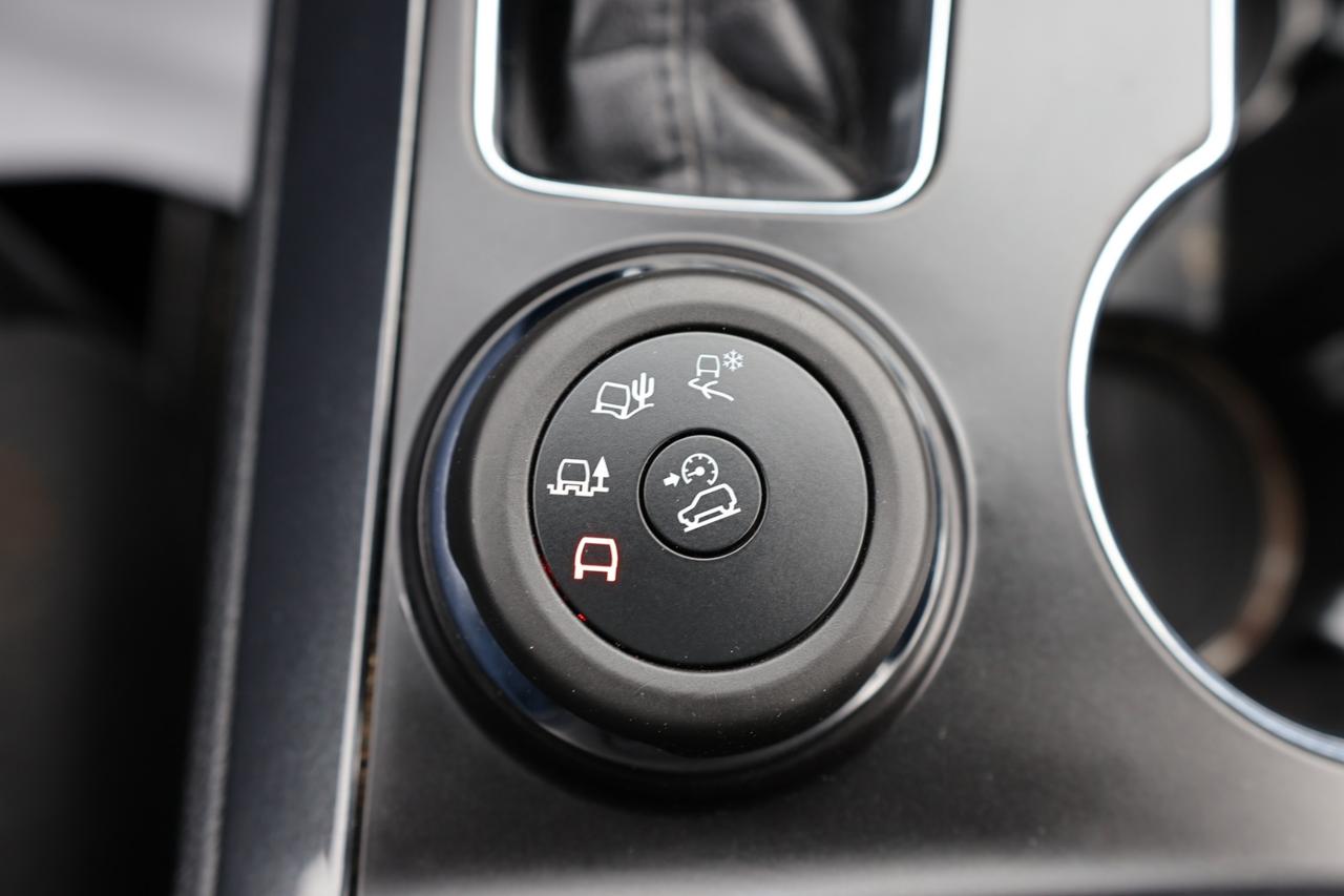 2017 Ford Explorer SPORT-AWD-7PASS-R START/NAV/PANOROOF/LEATHER/BLIS/ Photo