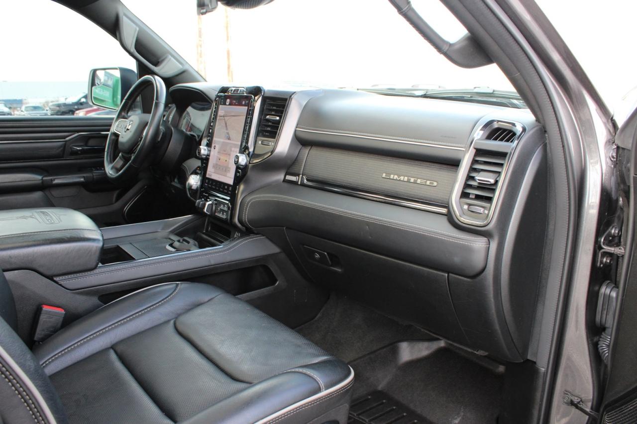 2023 RAM 1500 Limited Crew Cab 4WD   No Accident Clean CarFax Photo