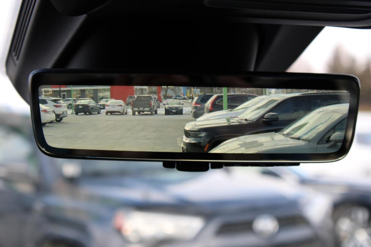 2023 RAM 1500 Limited Crew Cab 4WD   No Accident Clean CarFax Photo