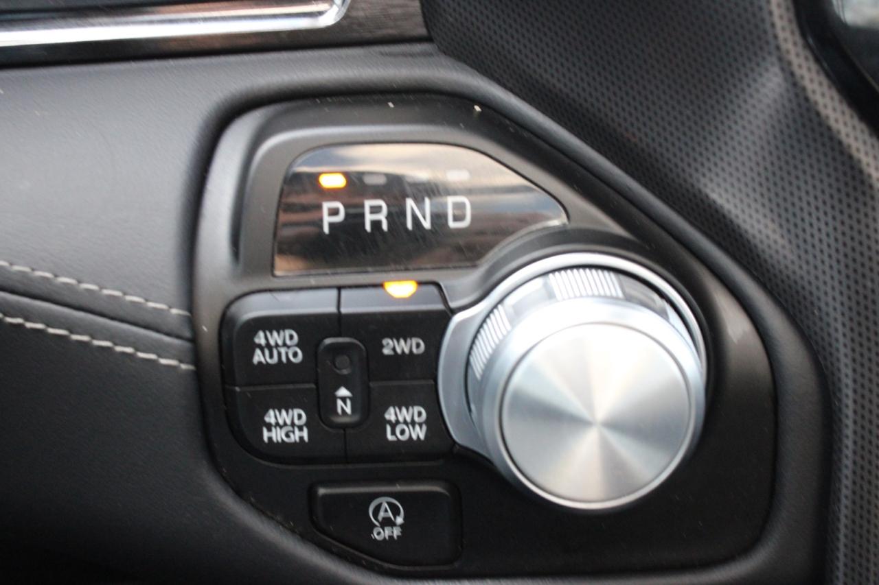 2023 RAM 1500 Limited Crew Cab 4WD   No Accident Clean CarFax Photo