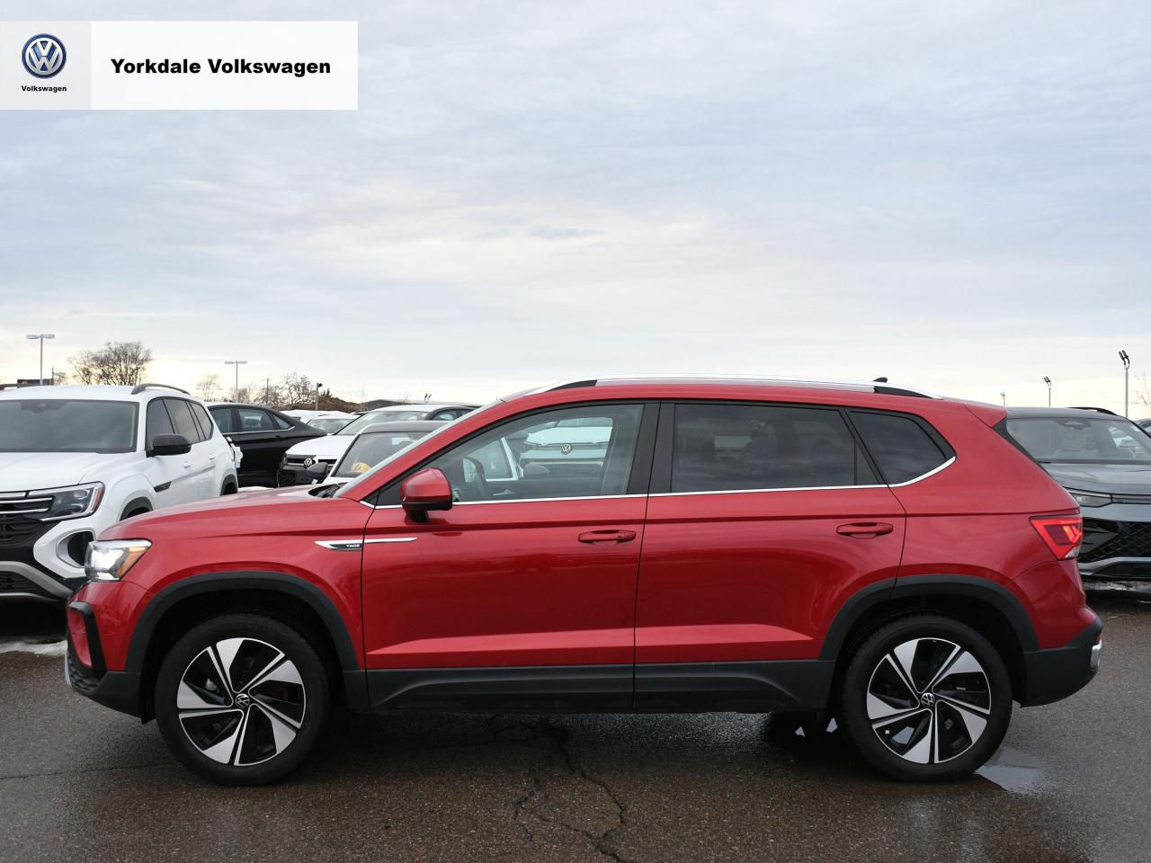 2024 Volkswagen Taos  Photo2