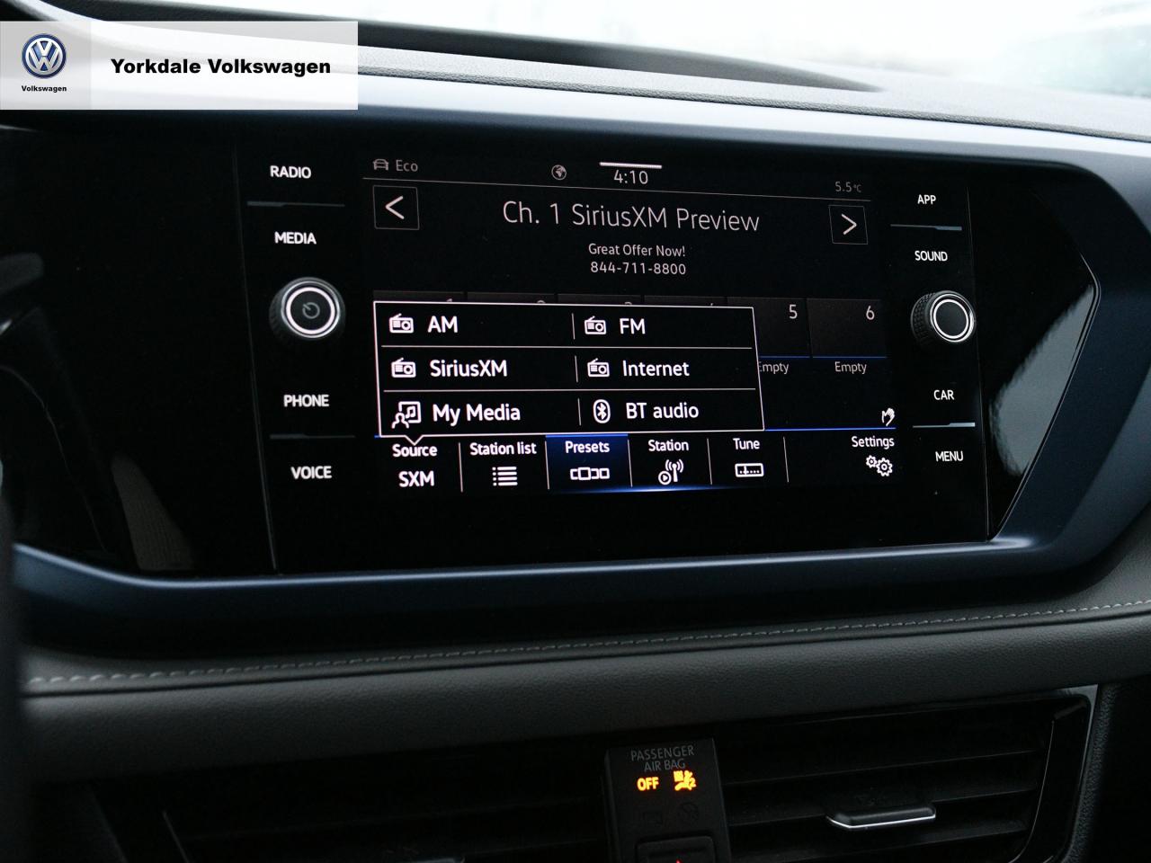 2024 Volkswagen Taos  Photo