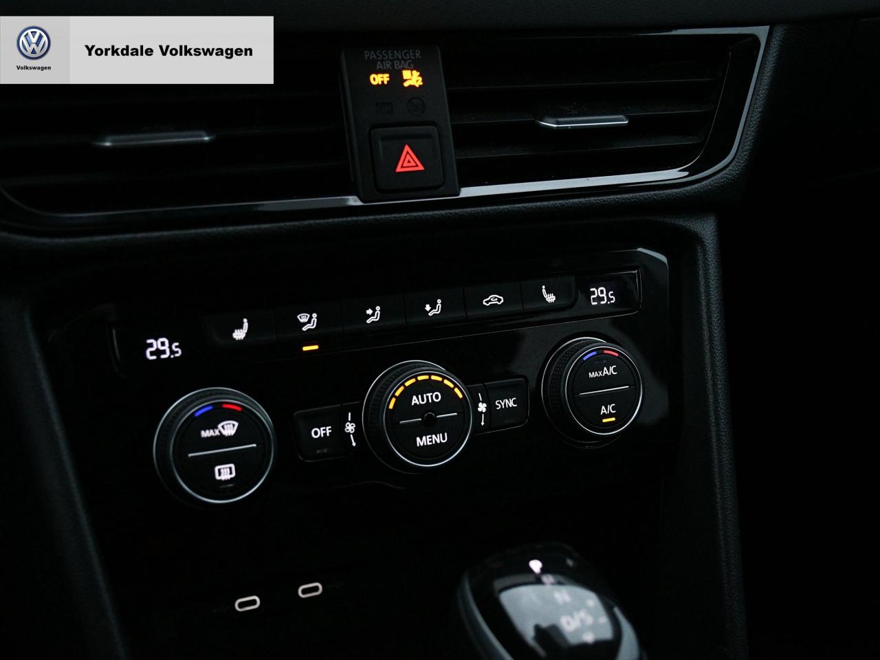 2024 Volkswagen Taos  Photo