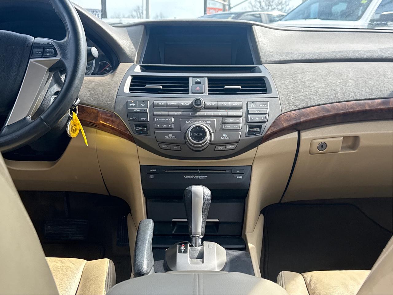 2008 Honda Accord LEATHER SUNROOF HEATED SEATS WE FINANCE ALL CREDIT Photo