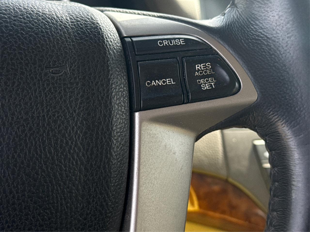 2008 Honda Accord LEATHER SUNROOF HEATED SEATS WE FINANCE ALL CREDIT Photo