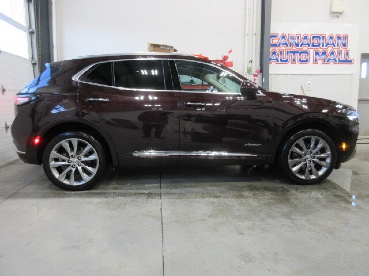 2022 Buick Envision AVENIR AWD, NAV, ROOF, LEATHER, 28K! Photo