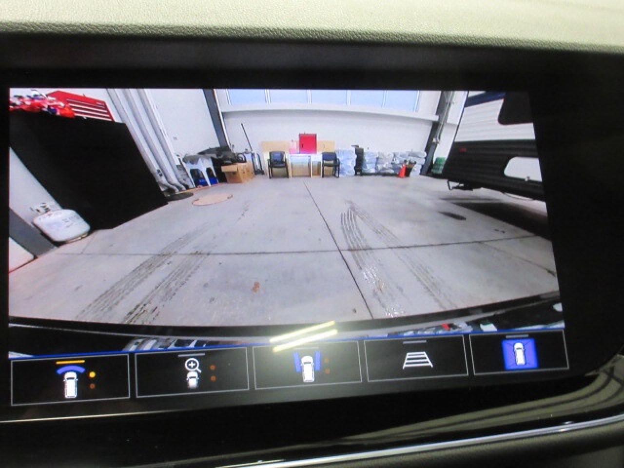 2022 Buick Envision AVENIR AWD, NAV, ROOF, LEATHER, 28K! Photo