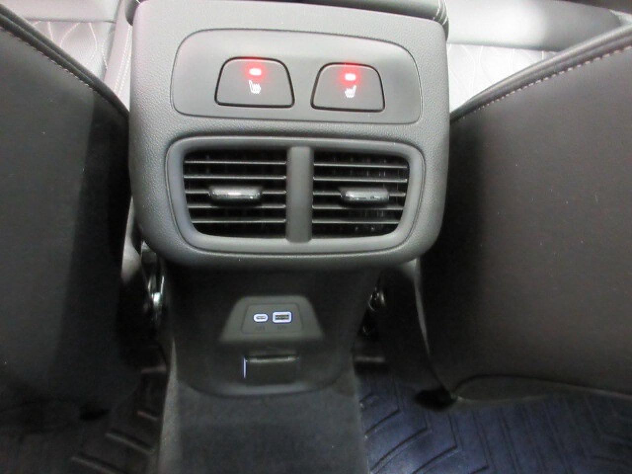 2022 Buick Envision AVENIR AWD, NAV, ROOF, LEATHER, 28K! Photo