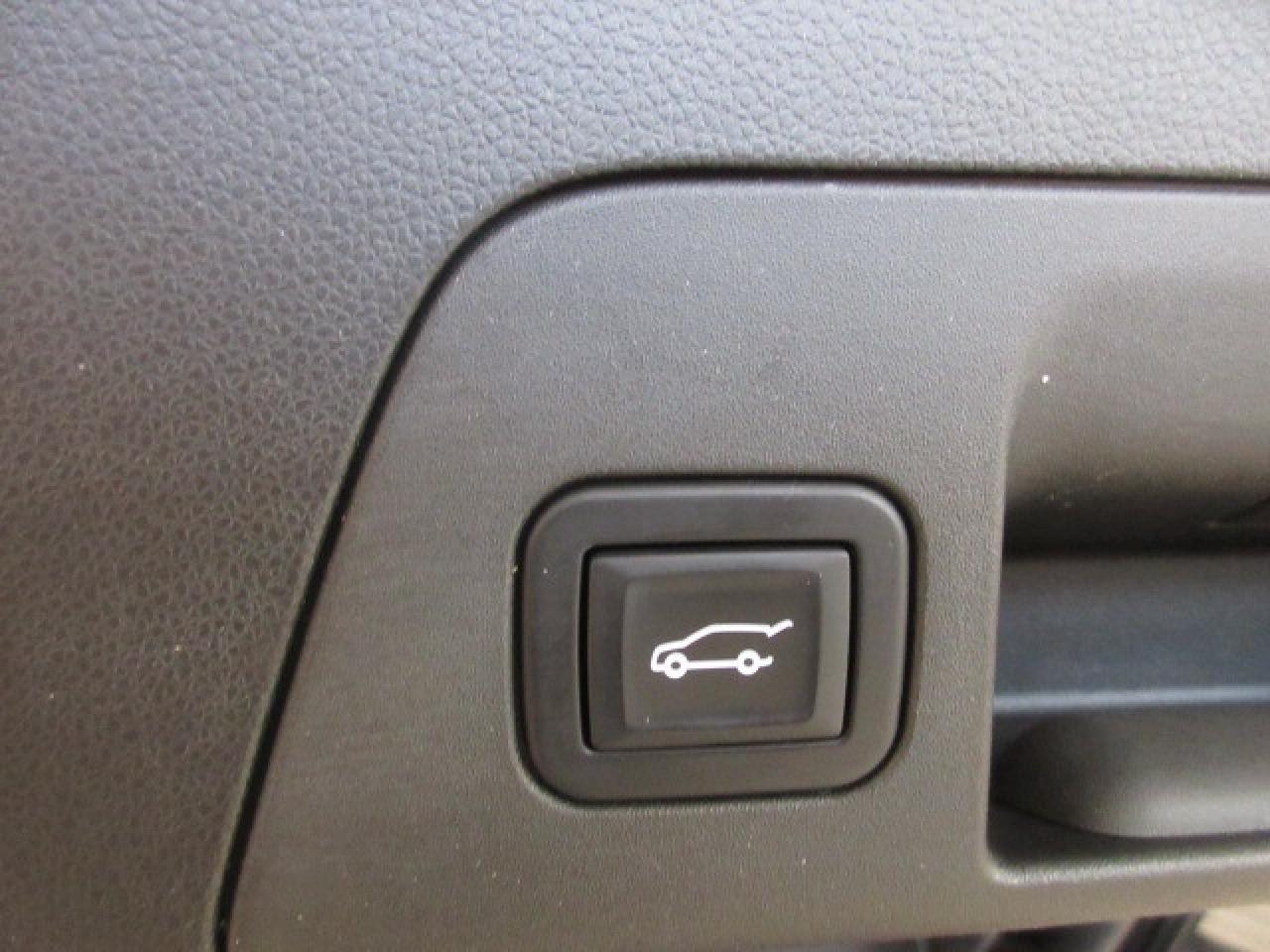 2022 Buick Envision AVENIR AWD, NAV, ROOF, LEATHER, 28K! Photo